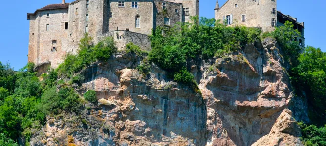 The rock shelters of Bruniquel