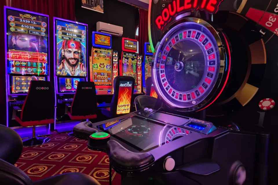 Divertissement et jeux dans un casino convivia ...