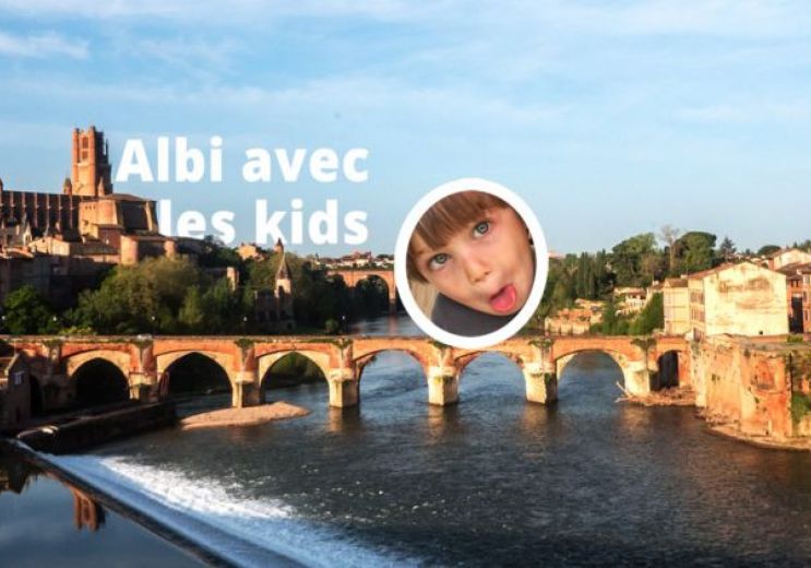 On vacation in Albi, I'm having fun with the kids!